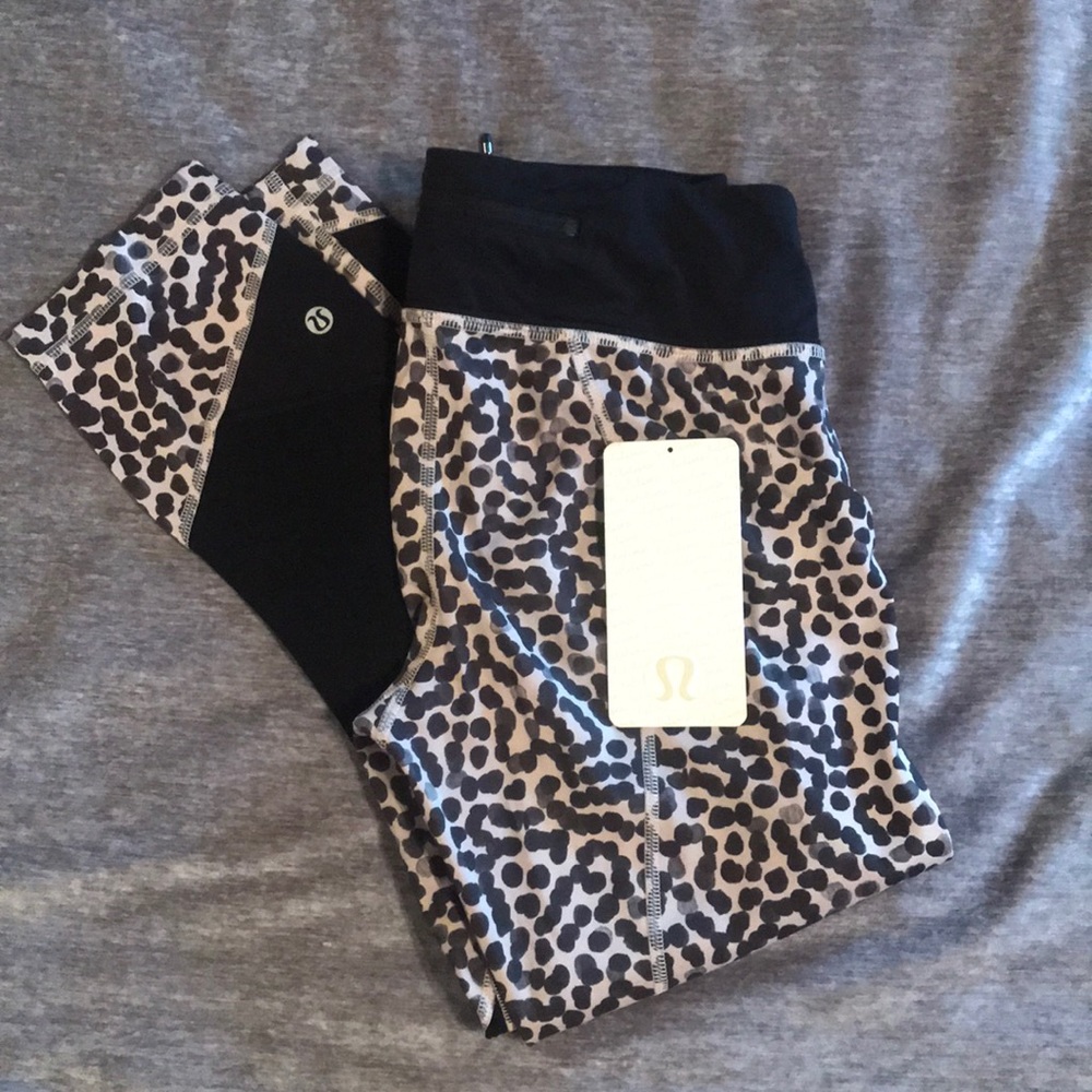 Pace Rival Crop LuluLemon Cheetah Print 4